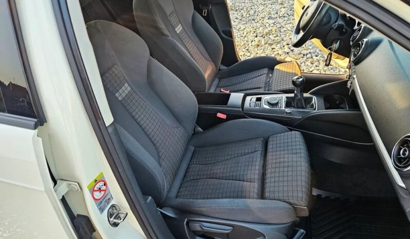 Audi A3 Sportback 1.6 TDI Attraction full