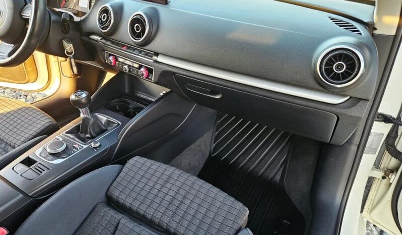 Audi A3 Sportback 1.6 TDI Attraction full