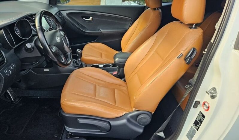Hyundai i30 1.6 GDI Premium full