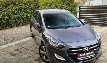 Hyundai i30 blue 1.6 CRDi DCT Passion full