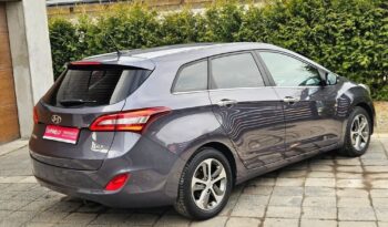 Hyundai i30 blue 1.6 CRDi DCT Passion full