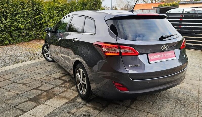 Hyundai i30 blue 1.6 CRDi DCT Passion full