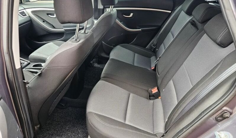 Hyundai i30 blue 1.6 CRDi DCT Passion full