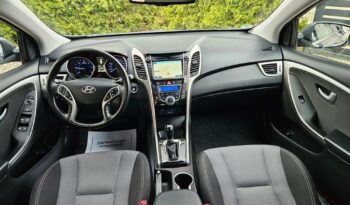 Hyundai i30 blue 1.6 CRDi DCT Passion full