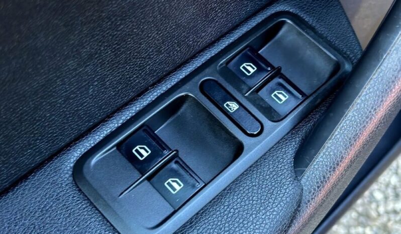 Skoda Yeti Tour 1.2 TSI 4×2 DSG full