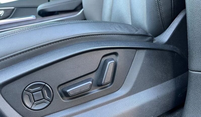 Audi Q7 full
