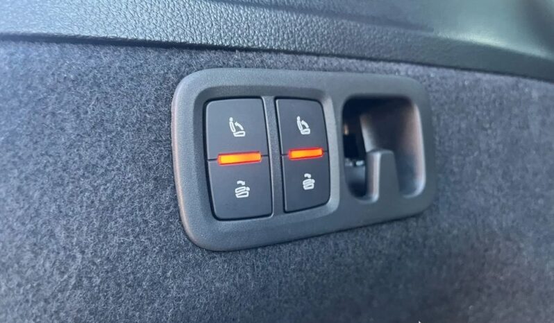 Audi Q7 full