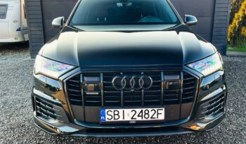 Audi Q7 full
