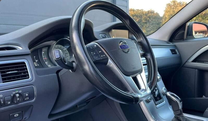 Volvo V70 D2 Geartronic Momentum full