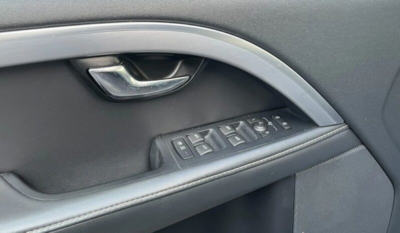 Volvo V70 D2 Geartronic Momentum full