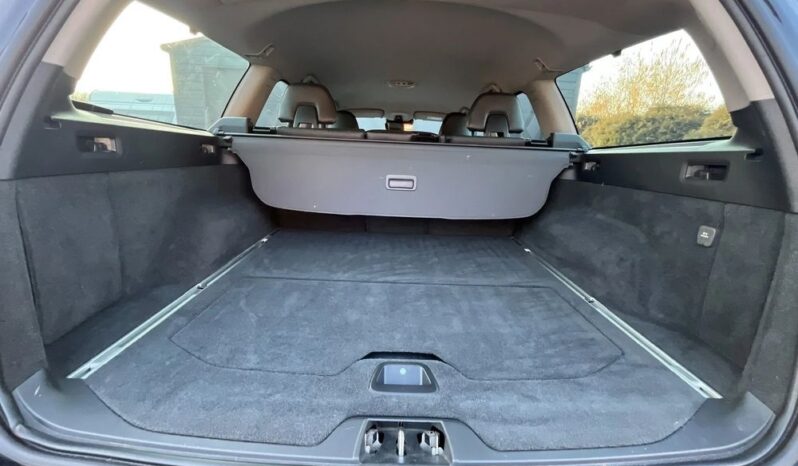Volvo V70 D2 Geartronic Momentum full