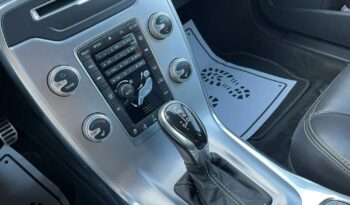 Volvo V70 D2 Geartronic Momentum full