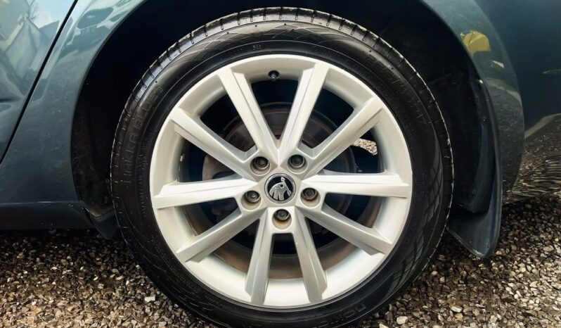 Skoda Octavia 1.6 TDI (Green tec) 4×4 Style full