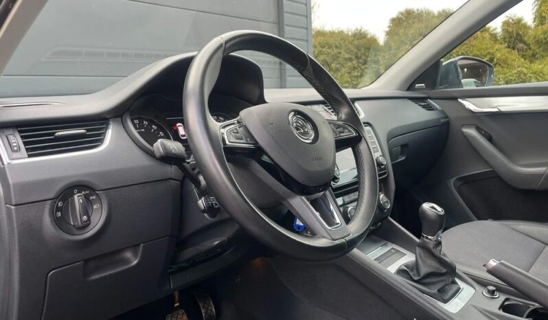 Skoda Octavia 1.6 TDI (Green tec) 4×4 Style full