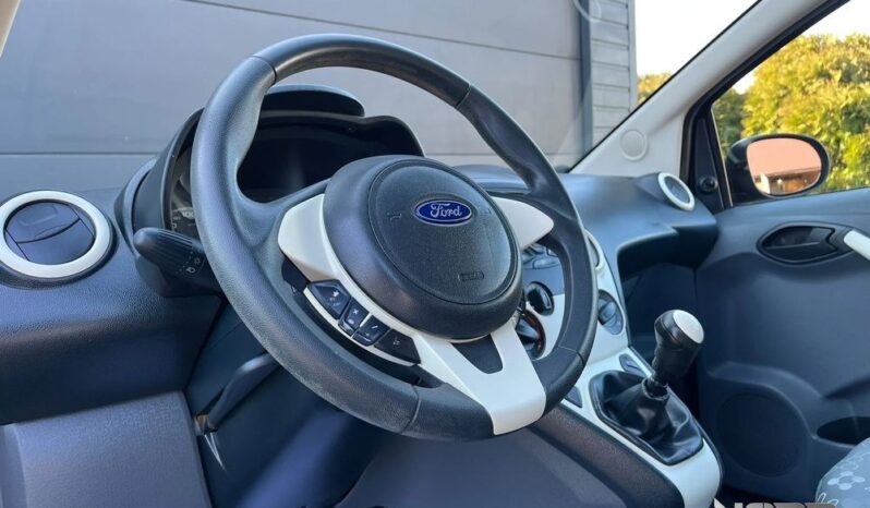 Ford KA 1.2 Titanium full