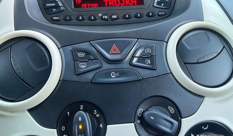 Ford KA 1.2 Titanium full