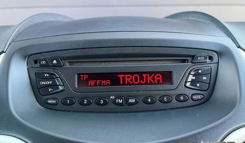 Ford KA 1.2 Titanium full