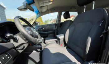Kia Carens 1.6 GDI L full