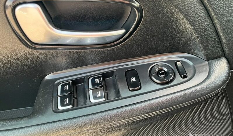 Kia Carens 1.6 GDI L full