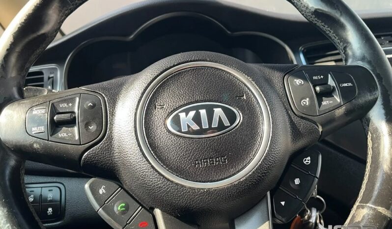 Kia Carens 1.6 GDI L full