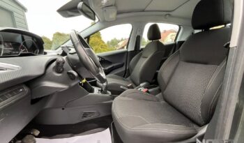 Peugeot 208 1.2 PureTech Allure full