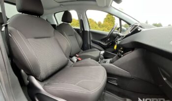 Peugeot 208 1.2 PureTech Allure full
