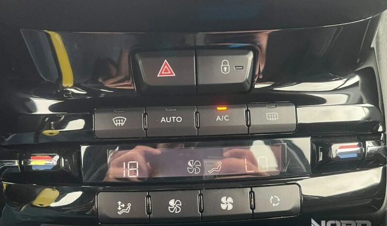 Peugeot 208 1.2 PureTech Allure full