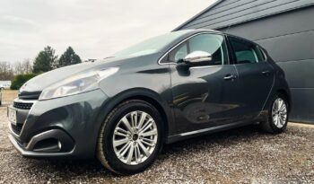 Peugeot 208 1.2 PureTech Allure full
