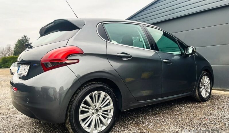 Peugeot 208 1.2 PureTech Allure full