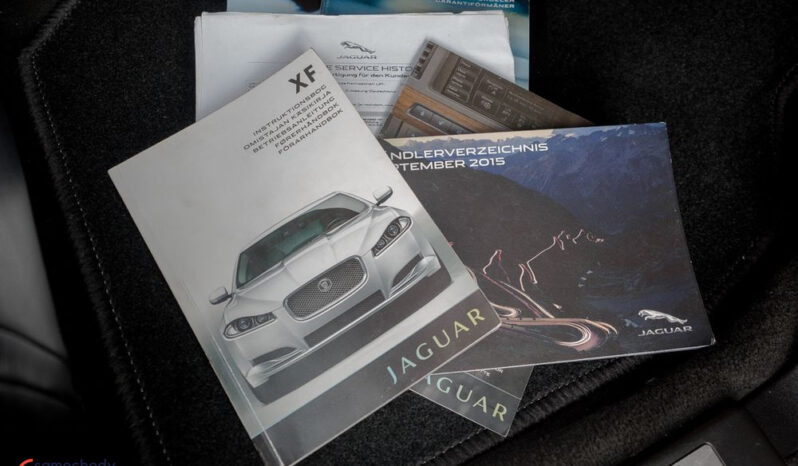 Jaguar XF 2.2 D Luxury full