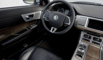 Jaguar XF 2.2 D Luxury full