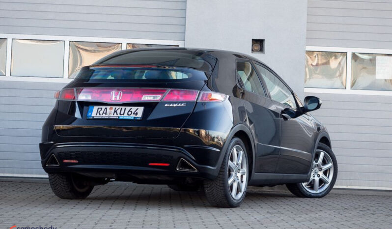 Honda Civic 1.8 Sport full