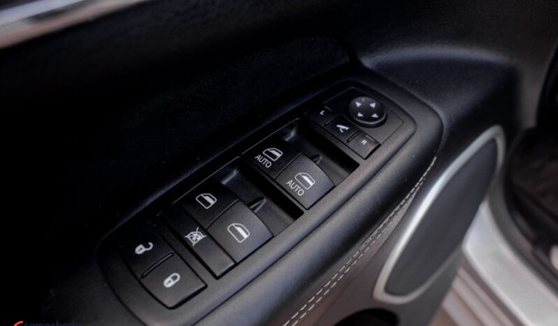 Jeep Grand Cherokee 6.4 V8 SRT8 full