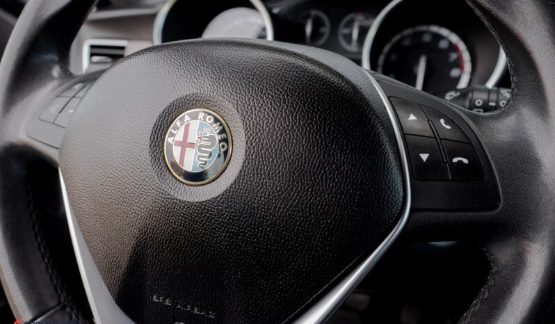 Alfa Romeo Giulietta 1.4 TB full