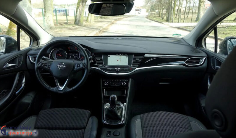 Opel Astra full