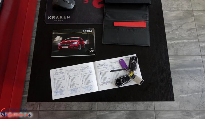 Opel Astra full