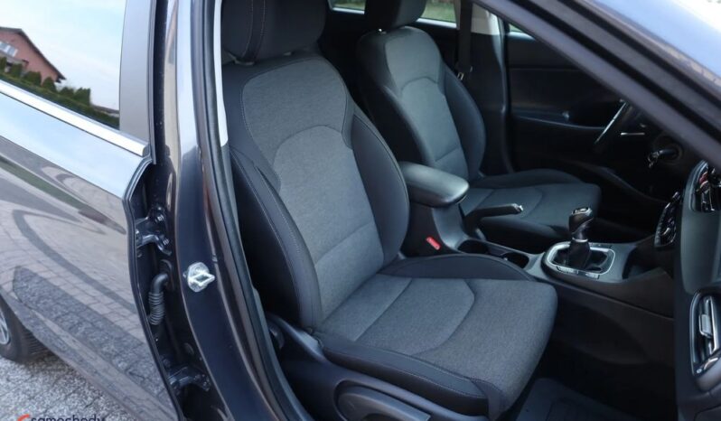 Hyundai i30 1.5 DPI Smart full