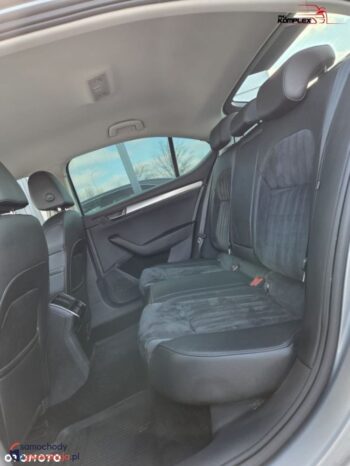 Skoda Superb full