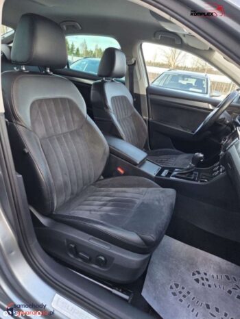 Skoda Superb full