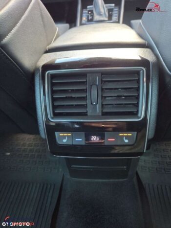 Skoda Superb full