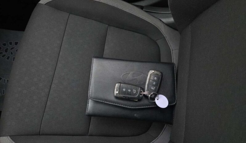 Hyundai Kona full