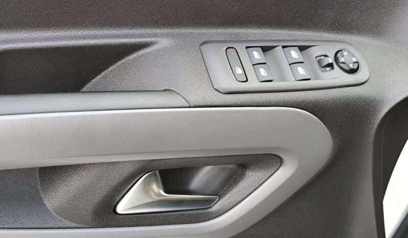 Toyota Proace City Verso Long 1.5 D-4D Family 2020_131KM full
