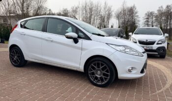Ford Fiesta 1.25 benz 82KM; Top Stan; Serwis; Titanium; Z Niemiec; Zarejestrowana! full