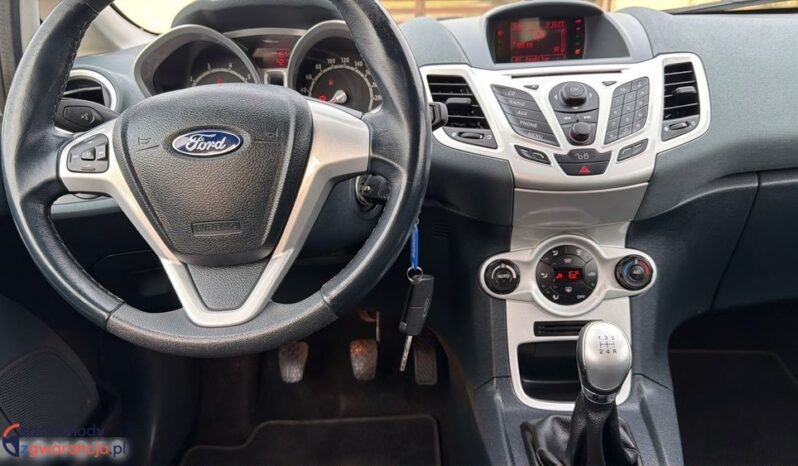 Ford Fiesta 1.25 benz 82KM; Top Stan; Serwis; Titanium; Z Niemiec; Zarejestrowana! full