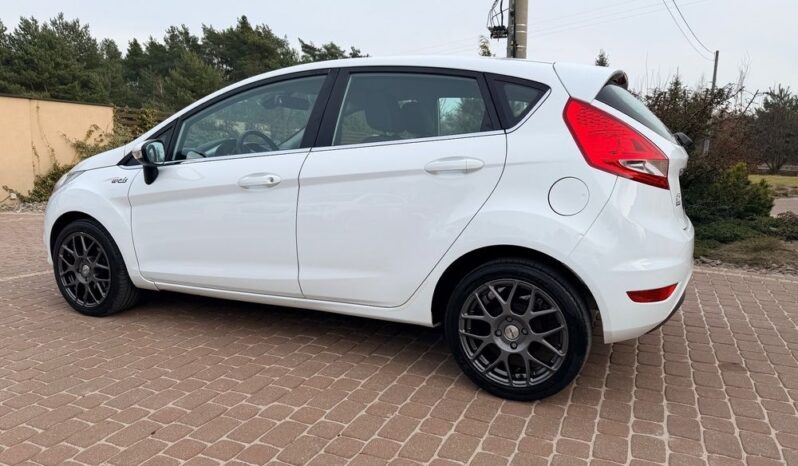 Ford Fiesta 1.25 benz 82KM; Top Stan; Serwis; Titanium; Z Niemiec; Zarejestrowana! full