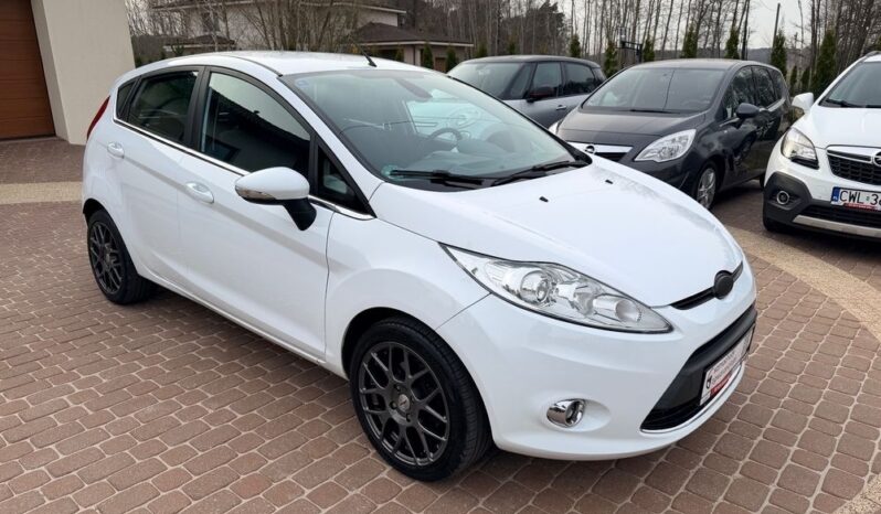 Ford Fiesta 1.25 benz 82KM; Top Stan; Serwis; Titanium; Z Niemiec; Zarejestrowana! full
