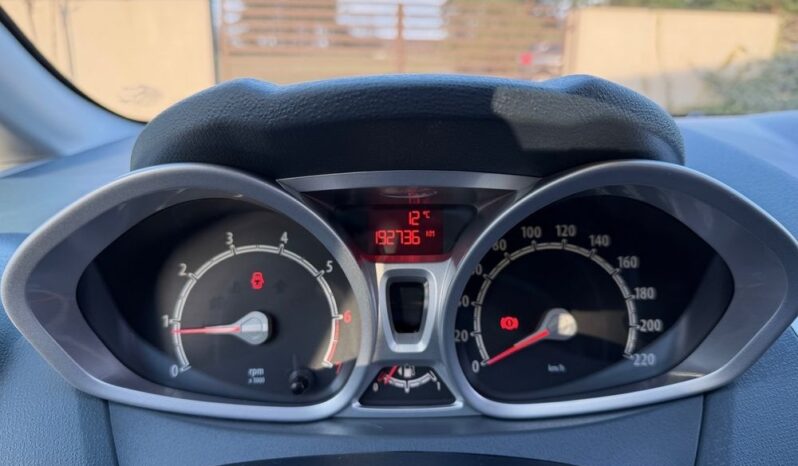 Ford Fiesta 1.25 82KM; Top Stan; Piękny kolor; Titanium; FV Marża; Zarejestrowana! full