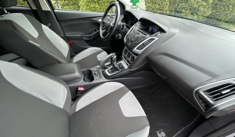 Ford Focus 1,6 benz. 1 Rok Gwarancja GetHelp w cenie ! full