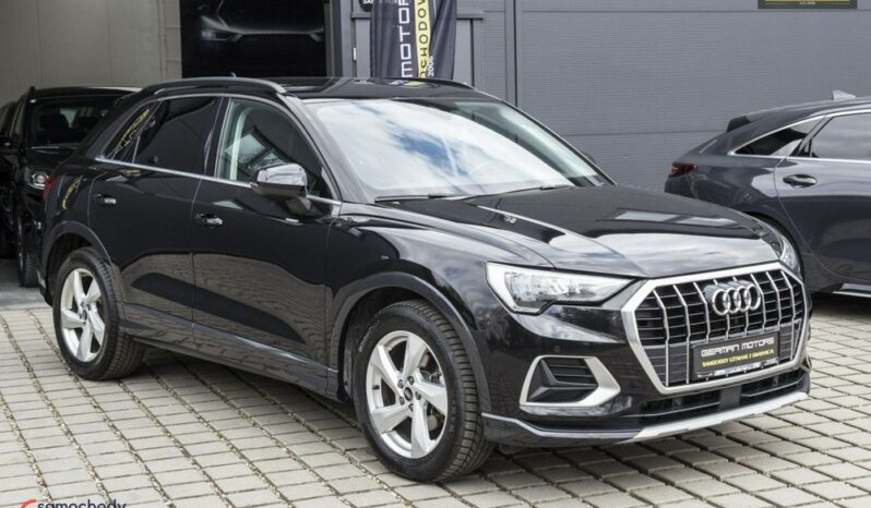 Audi Q3 full