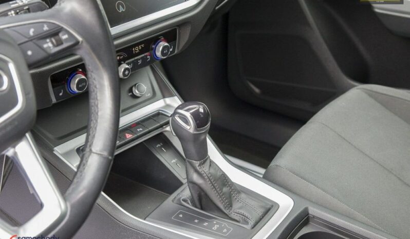 Audi Q3 full